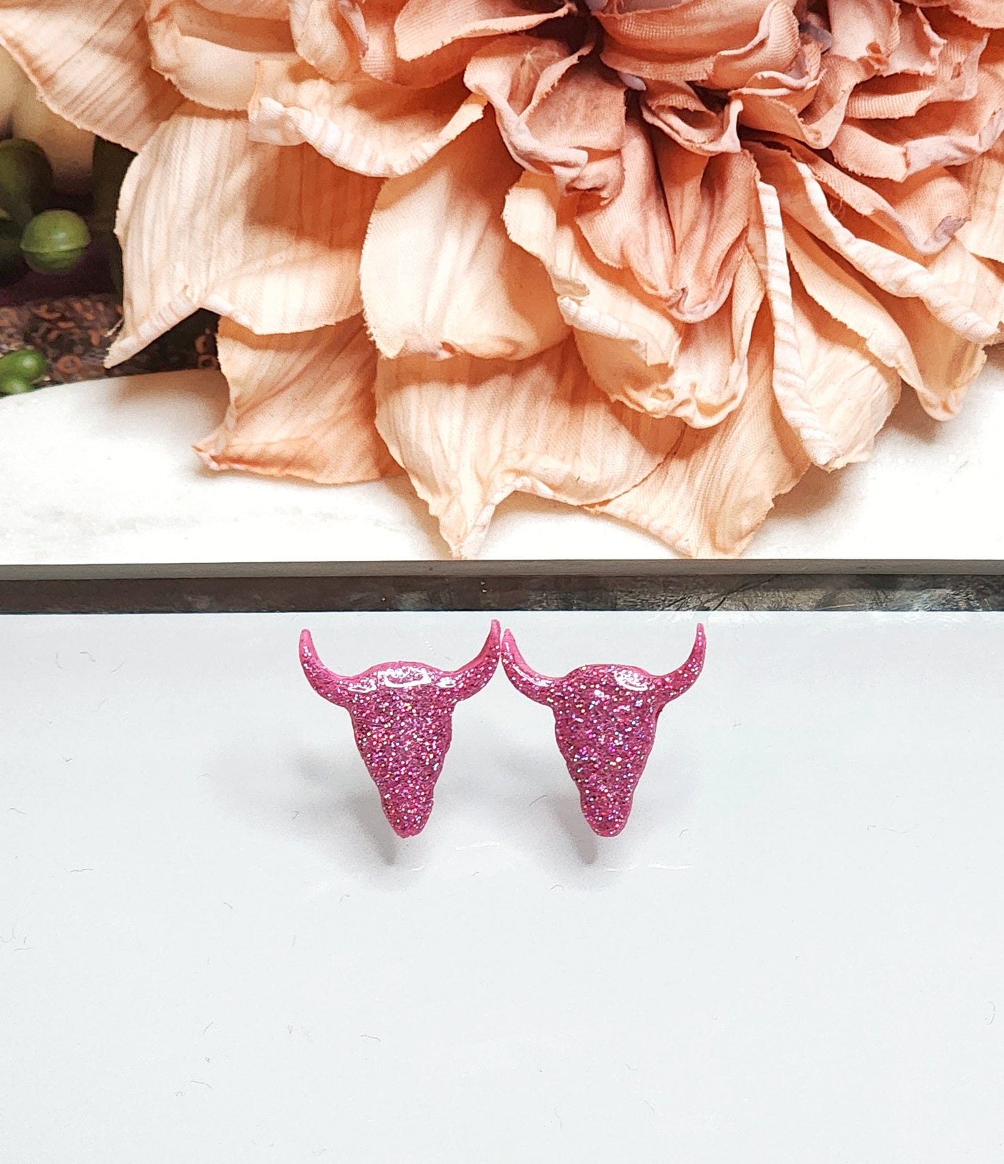 Pink Sparkle Longhorn Stud