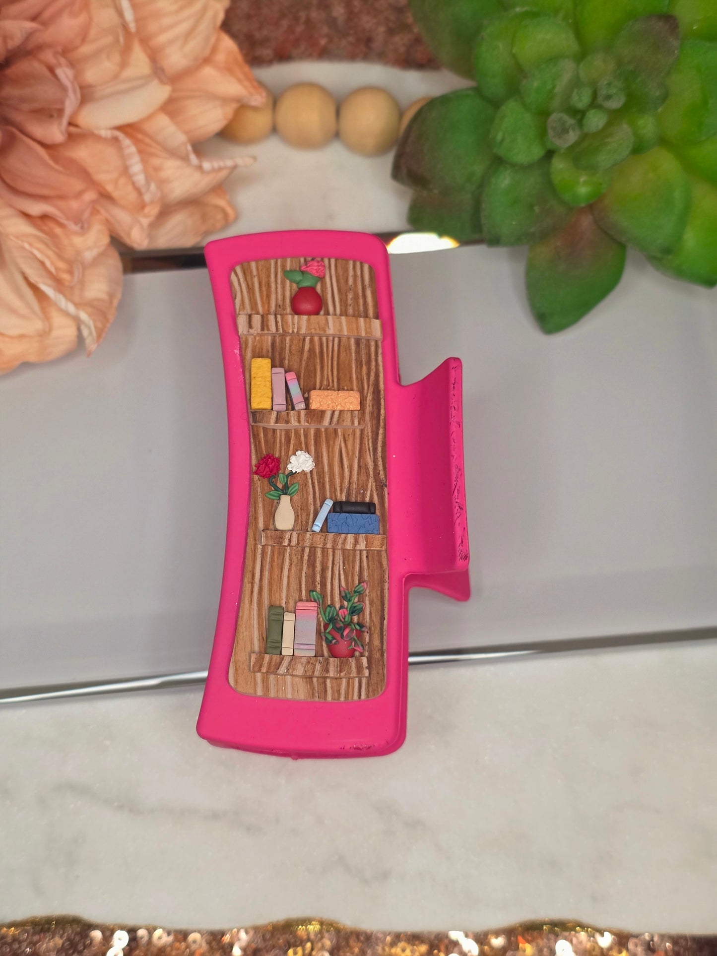 Bookshelf Claw Clip