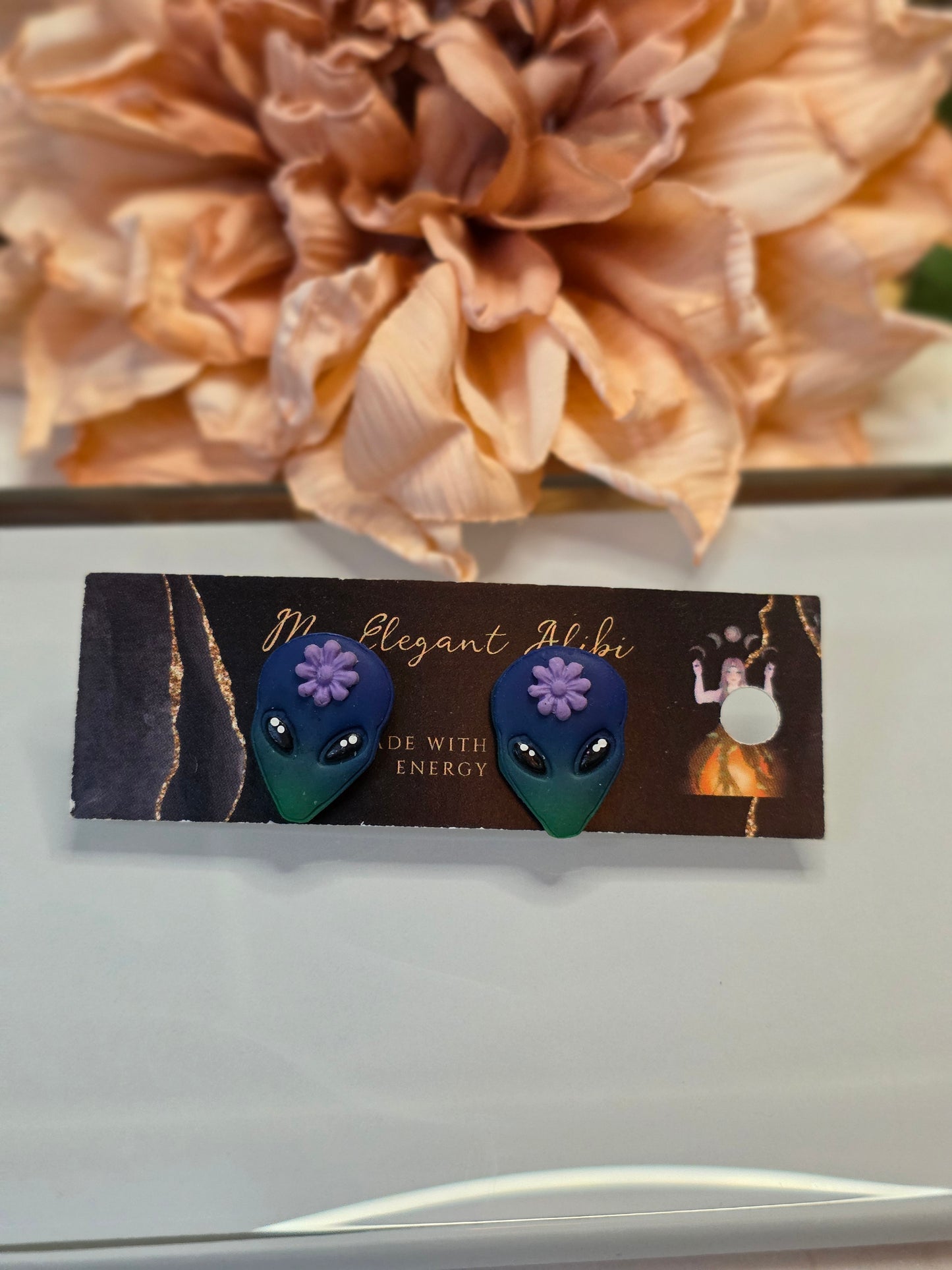 Alien Studs