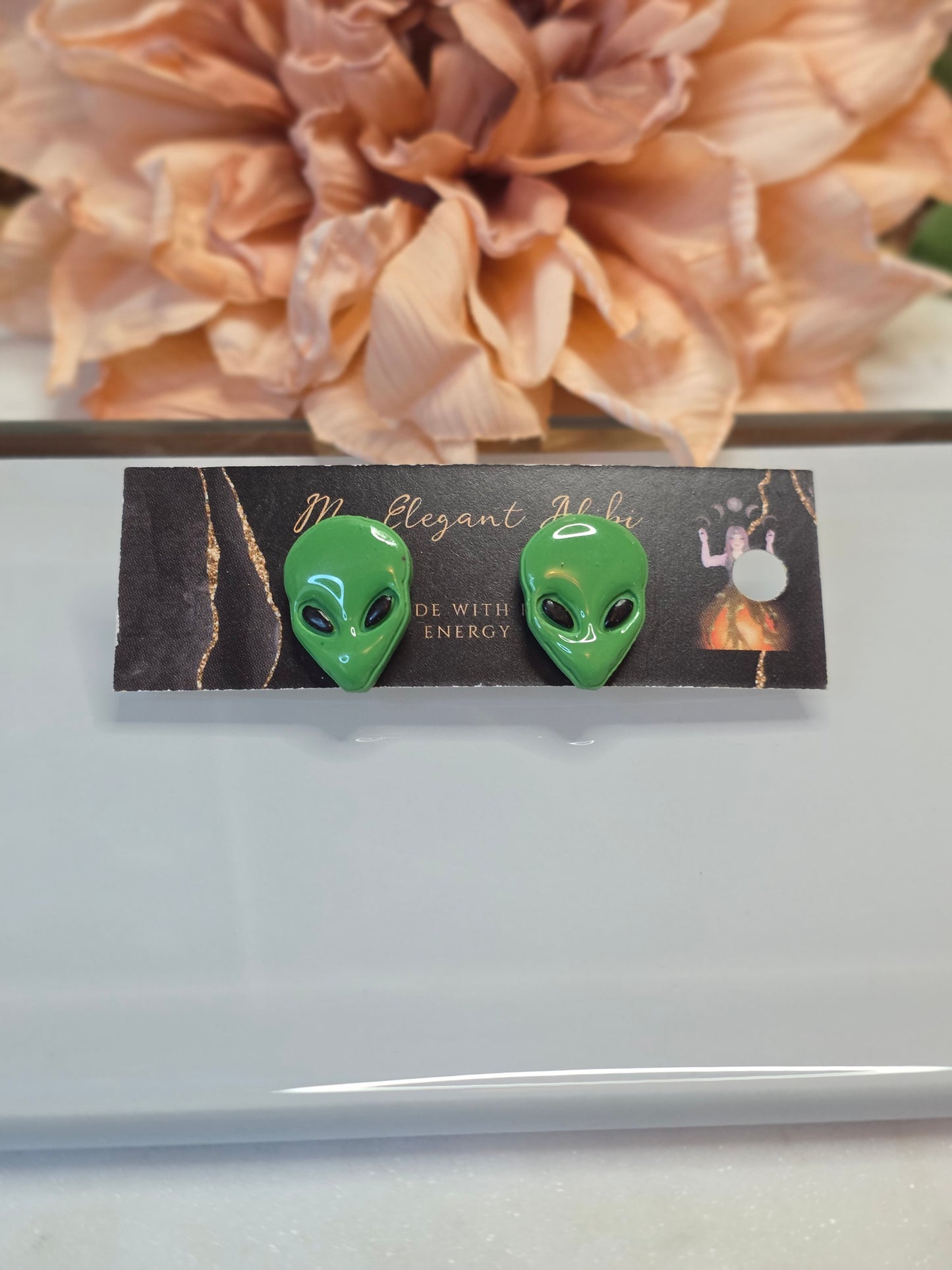 Alien Studs