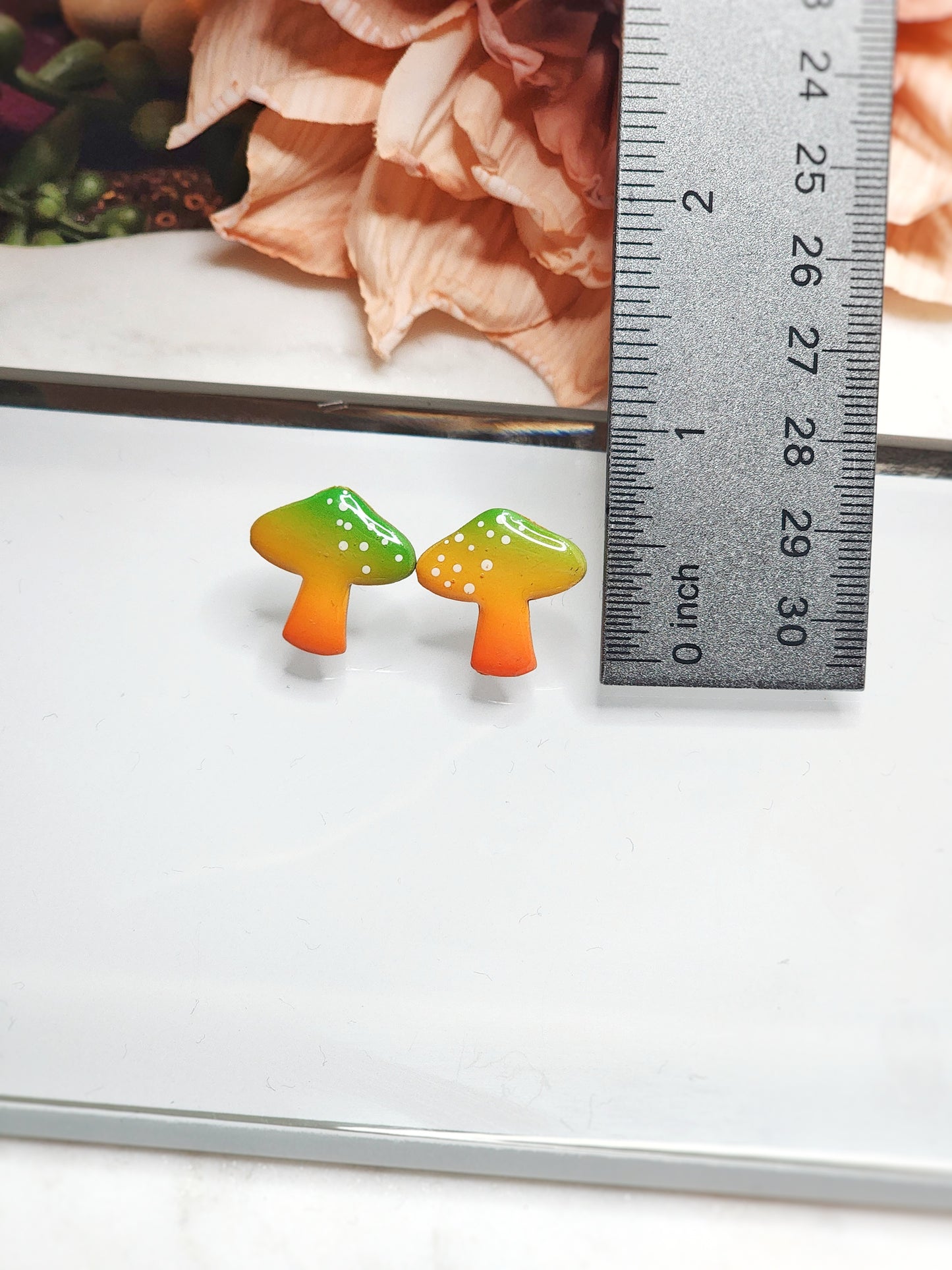 Ombre Mushroom Stud